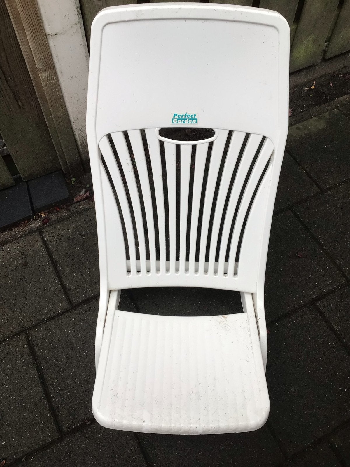 Witte kunststof tuinstoel - Perfect Garden, Tuin en Terras, Ophalen, Gebruikt, Kunststof, Inklapbaar