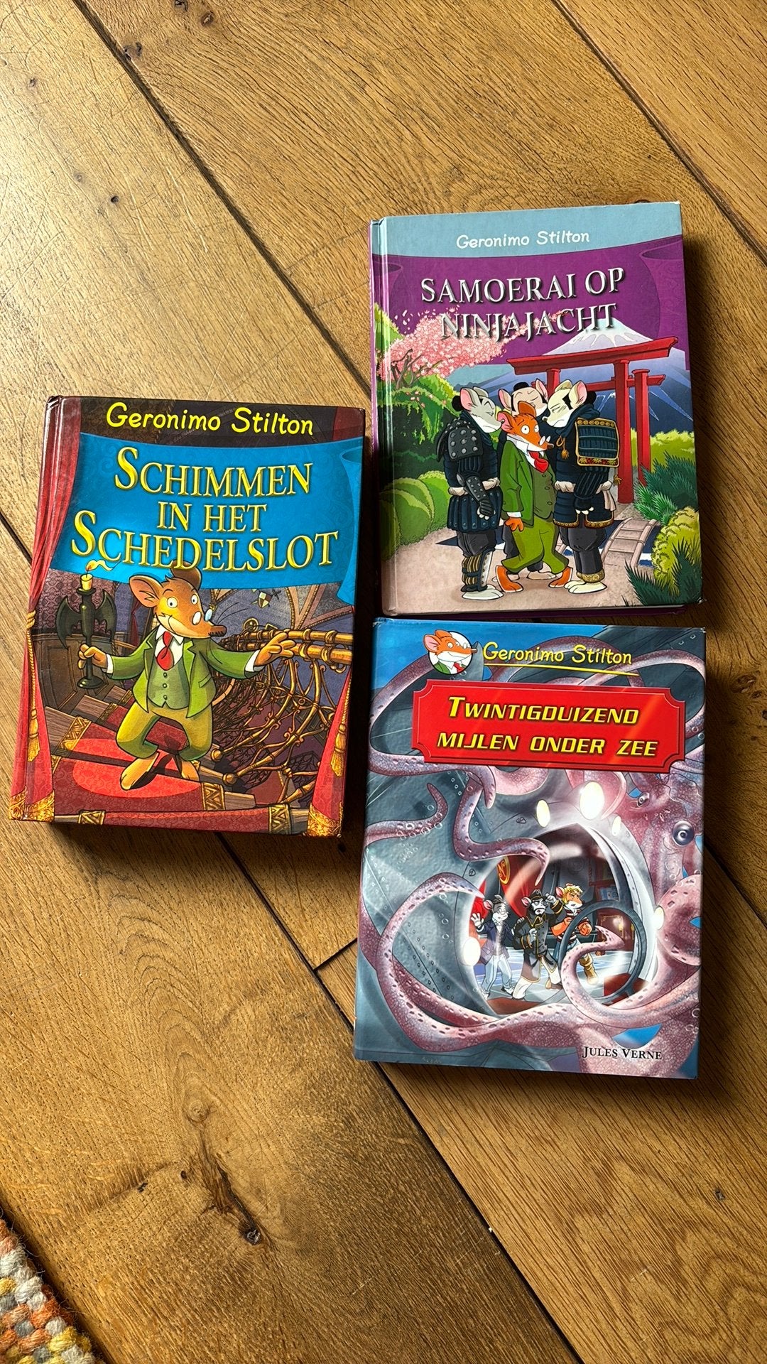 3 boeken van Geronimo Stilton, Ophalen of Verzenden, Gelezen