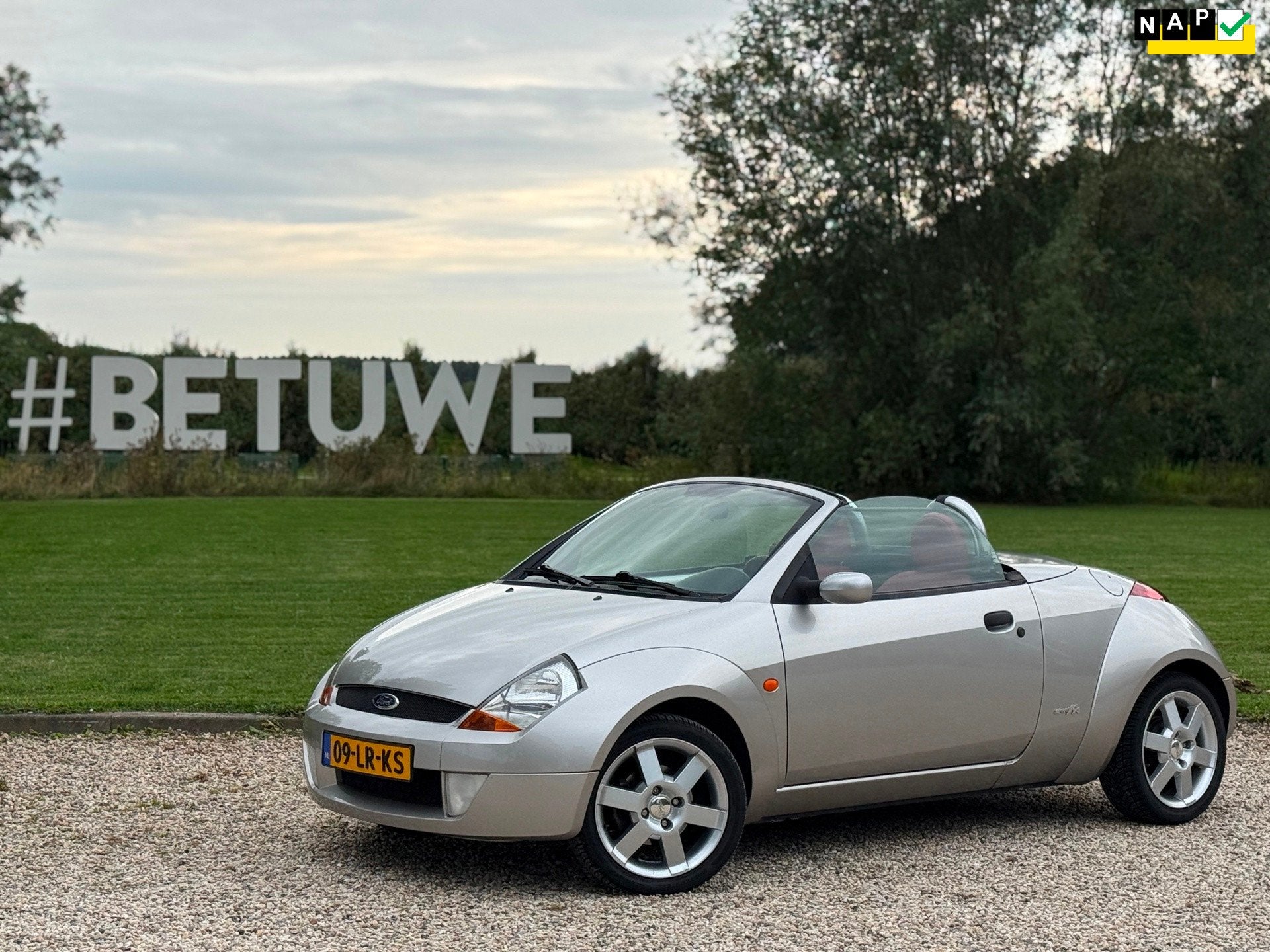 Ford Streetka 1.6 First Edition *UNIEK*, 1599 cc, Handgeschakeld, 2 stoelen, Euro 4