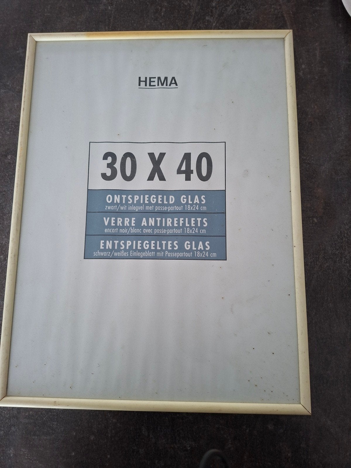 HEMA Fotolijst 30x40 cm met Ontspiegeld Glas / Anti-Reflecti, Ophalen of Verzenden