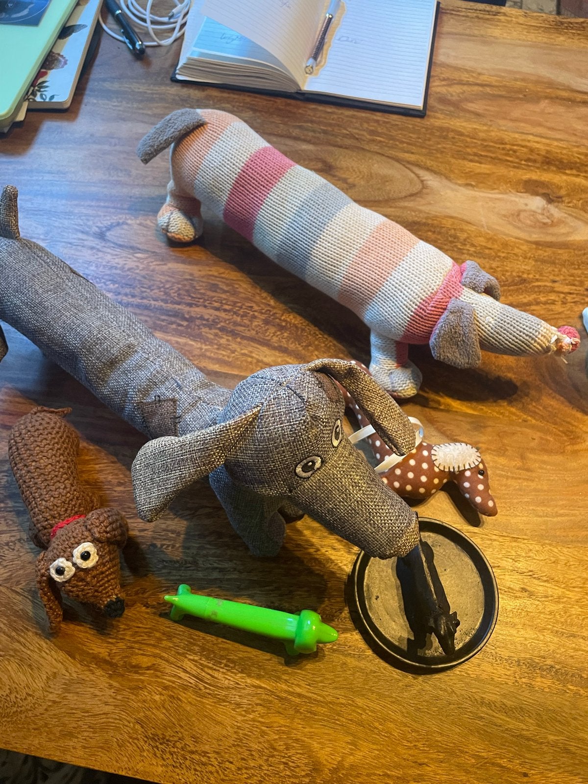 Verzameling Teckels - Decoratieve Beeldjes en Knuffels, Ophalen of Verzenden, Gebruikt, Hond of Kat, Beeldje of Figuurtje