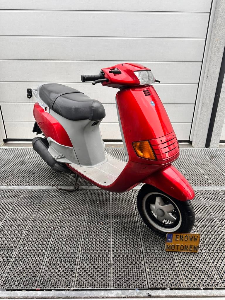 Piaggio Skr skipper 125cc A1 (172cc 180cc) zip runner, Ophalen of Verzenden, Zo goed als nieuw, Blok