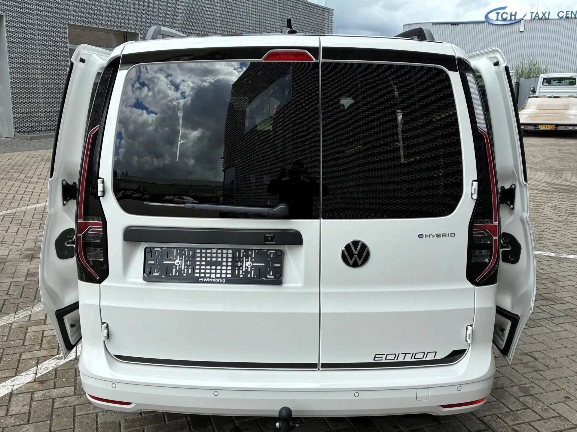 Volkswagen Caddy Cargo Maxi Flexibel 1.5 TSI eHybrid Limited, Automaat, 1498 cc, Overige carrosserieën, Wit
