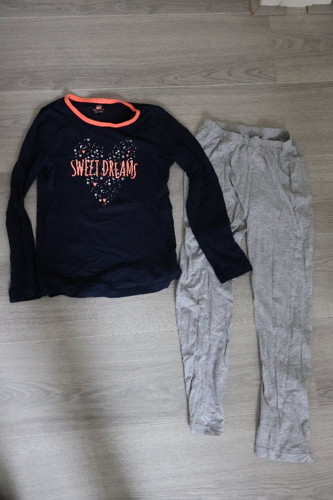 ZGAN pyjama hema 134 140, Ophalen, Nacht- of Onderkleding, Meisje, Zo goed als nieuw