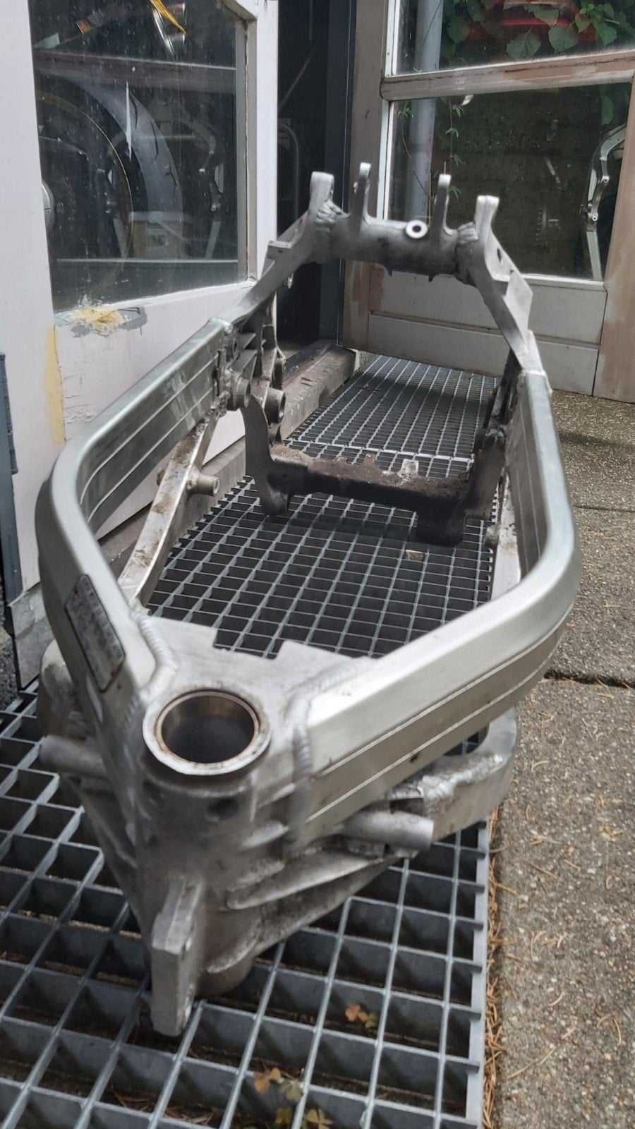 Frame Honda VFR 750 RC36, Ophalen