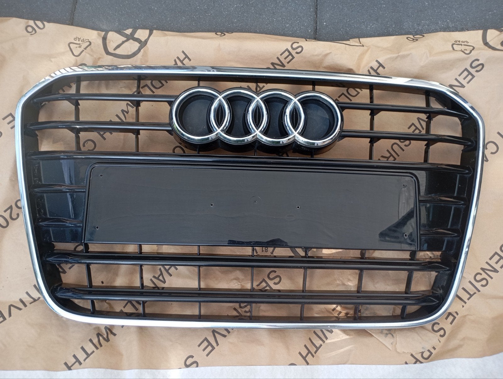 Audi A6 C7 Grill izgst., Ophalen, Gebruikt, Voor, Audi