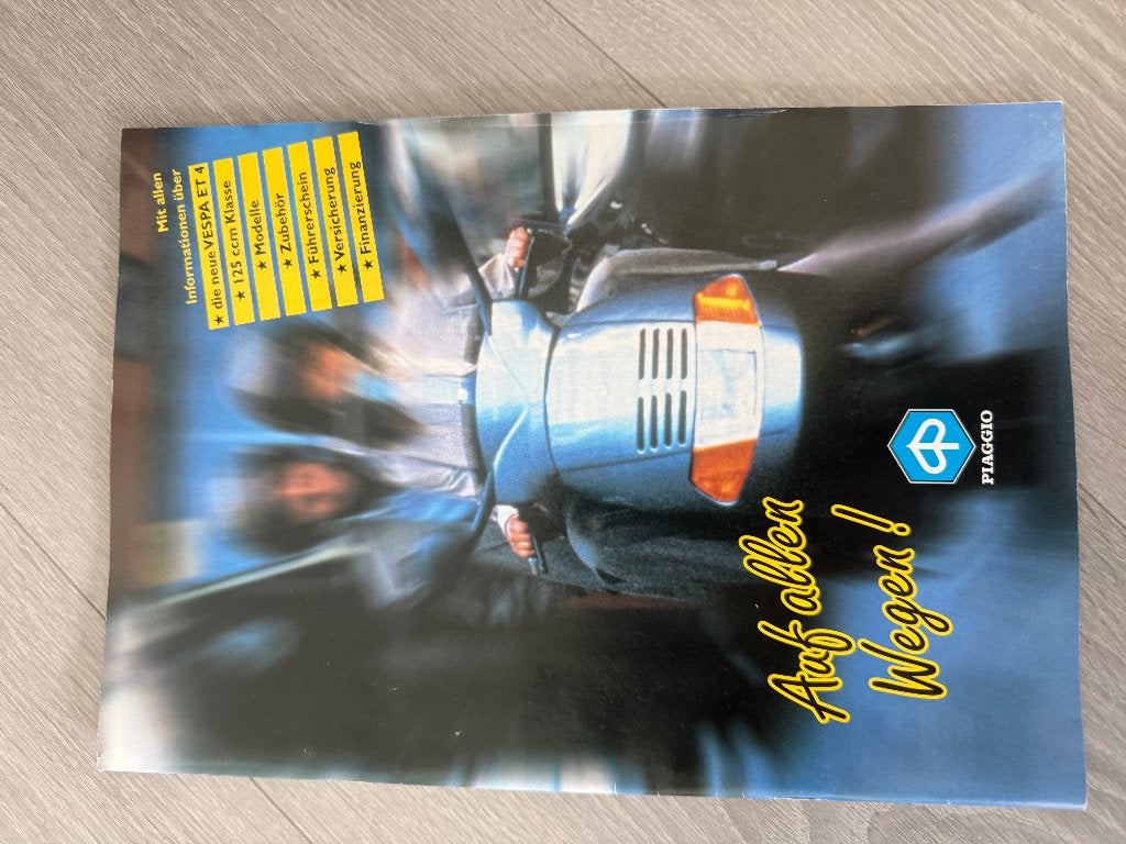 Vespa folder Auf allen Wegen, Ophalen of Verzenden, Gebruikt