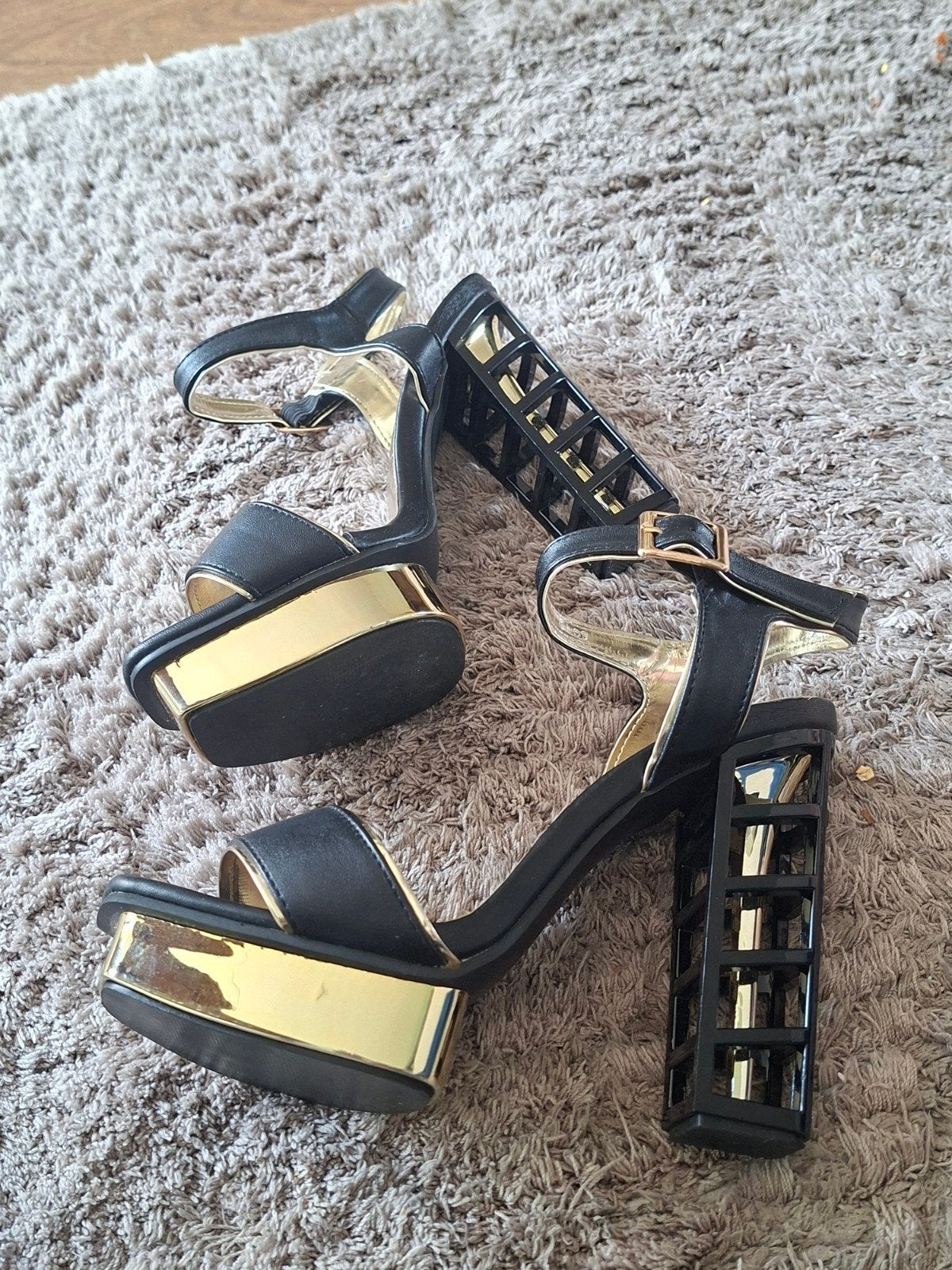 Pumps, Kleding | Dames, Schoenen, Ophalen of Verzenden, Zo goed als nieuw