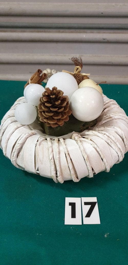 17 ] krans wit met witte decoratie, Ophalen of Verzenden, 'T Olde Gre-j, Info@toldegrej.nl, Endepoelstraat 20f Didam