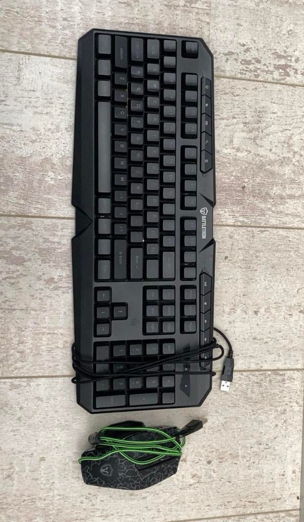 Toetsenbord en muis te koop, Ophalen, Zo goed als nieuw