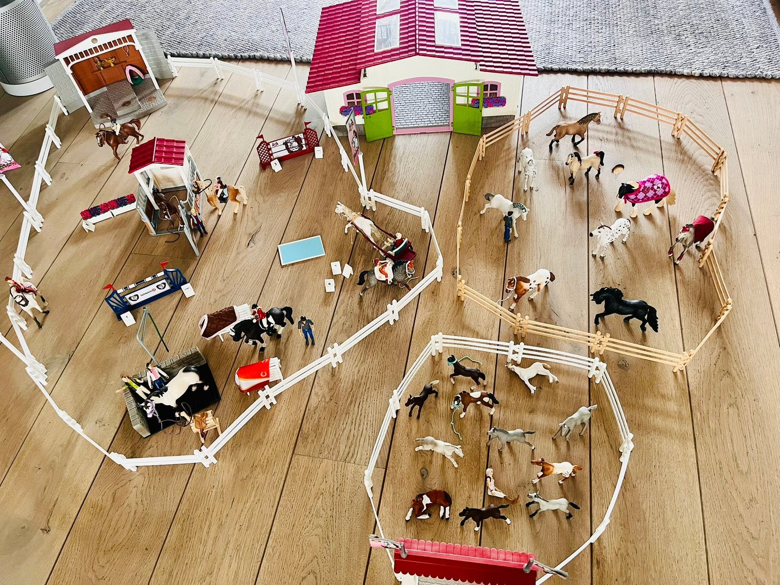 Uitgebreide Schleich paarden verzameling incl manege, Ophalen, Jongen of Meisje