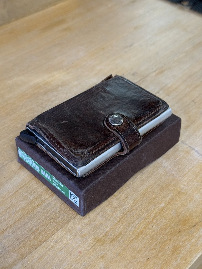Secrid portemonnee bruin leder, Gebruikt, Ophalen, Overige merken, Leer