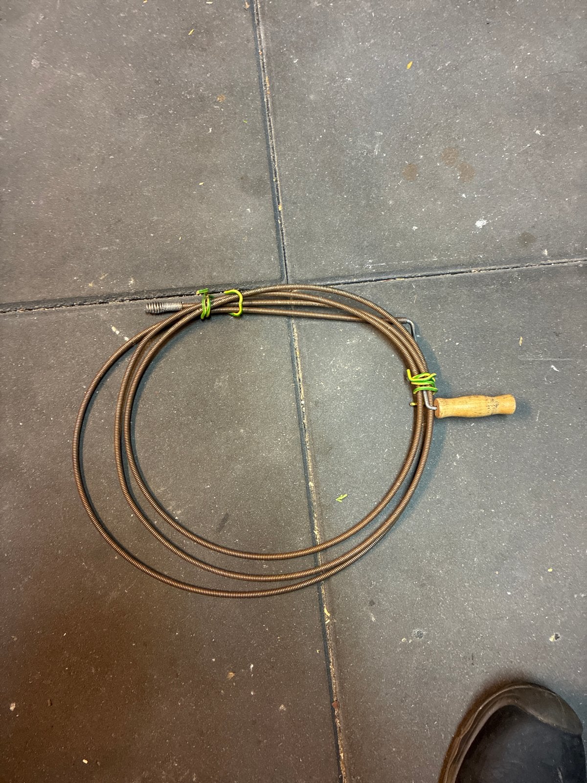 Rioolontstopper / Ontstoppingsveer met houten handvat, Doe-het-zelf en Verbouw, Ophalen, Gebruikt, Overige typen