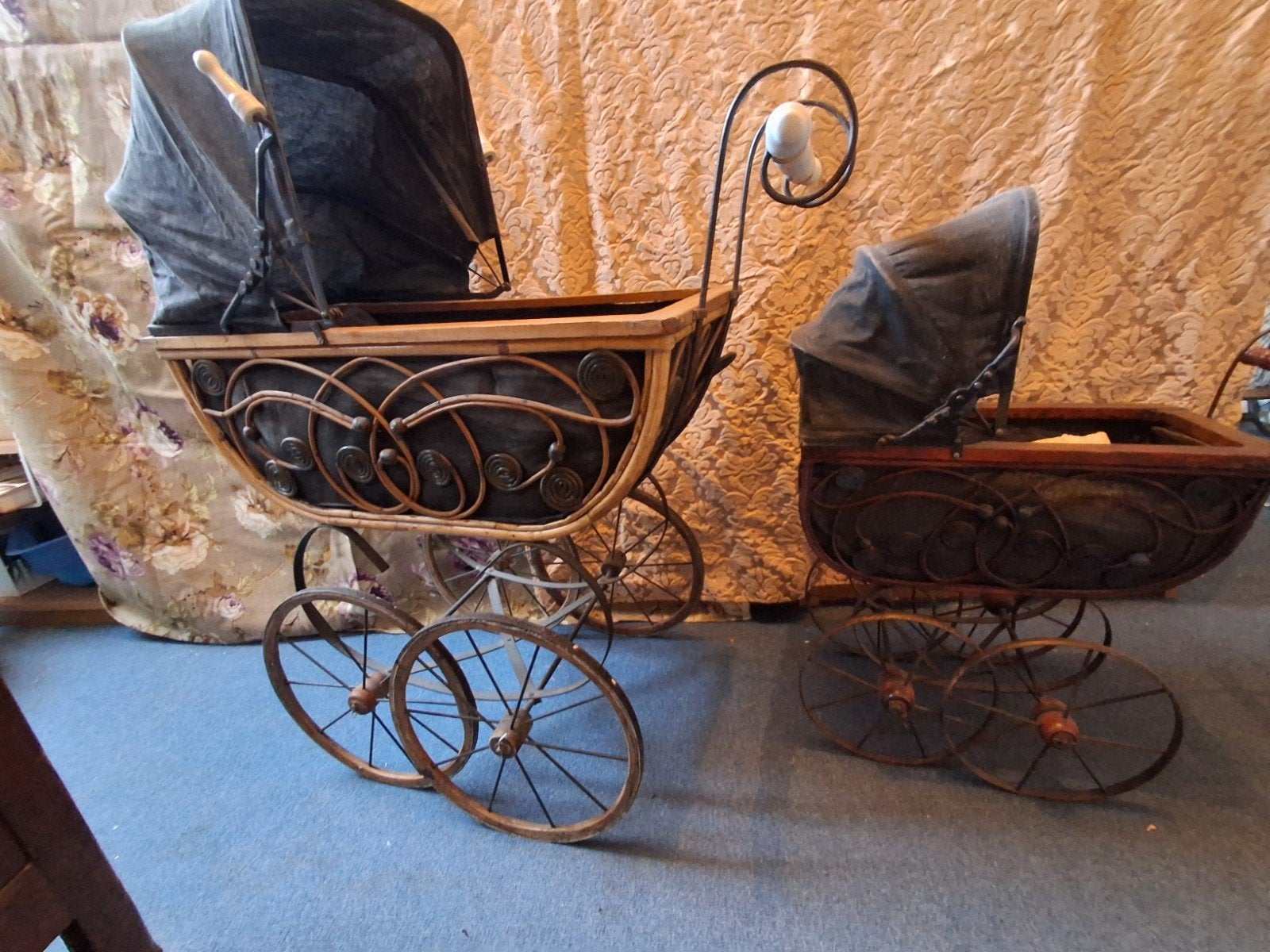 antieke poppenwagen, trek- of duwkar, Victoriaans, dickens, Ophalen
