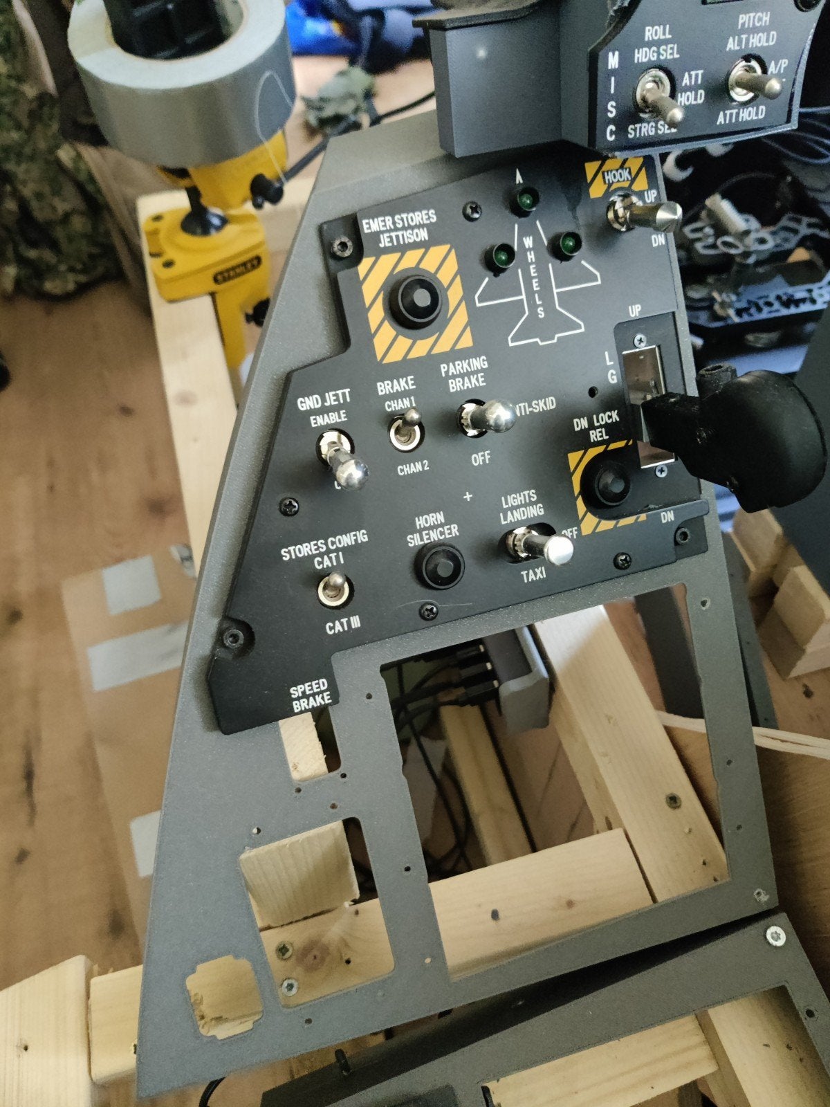 F16 Landing Gear Paneel, Computers en Software, Ophalen of Verzenden, Zo goed als nieuw