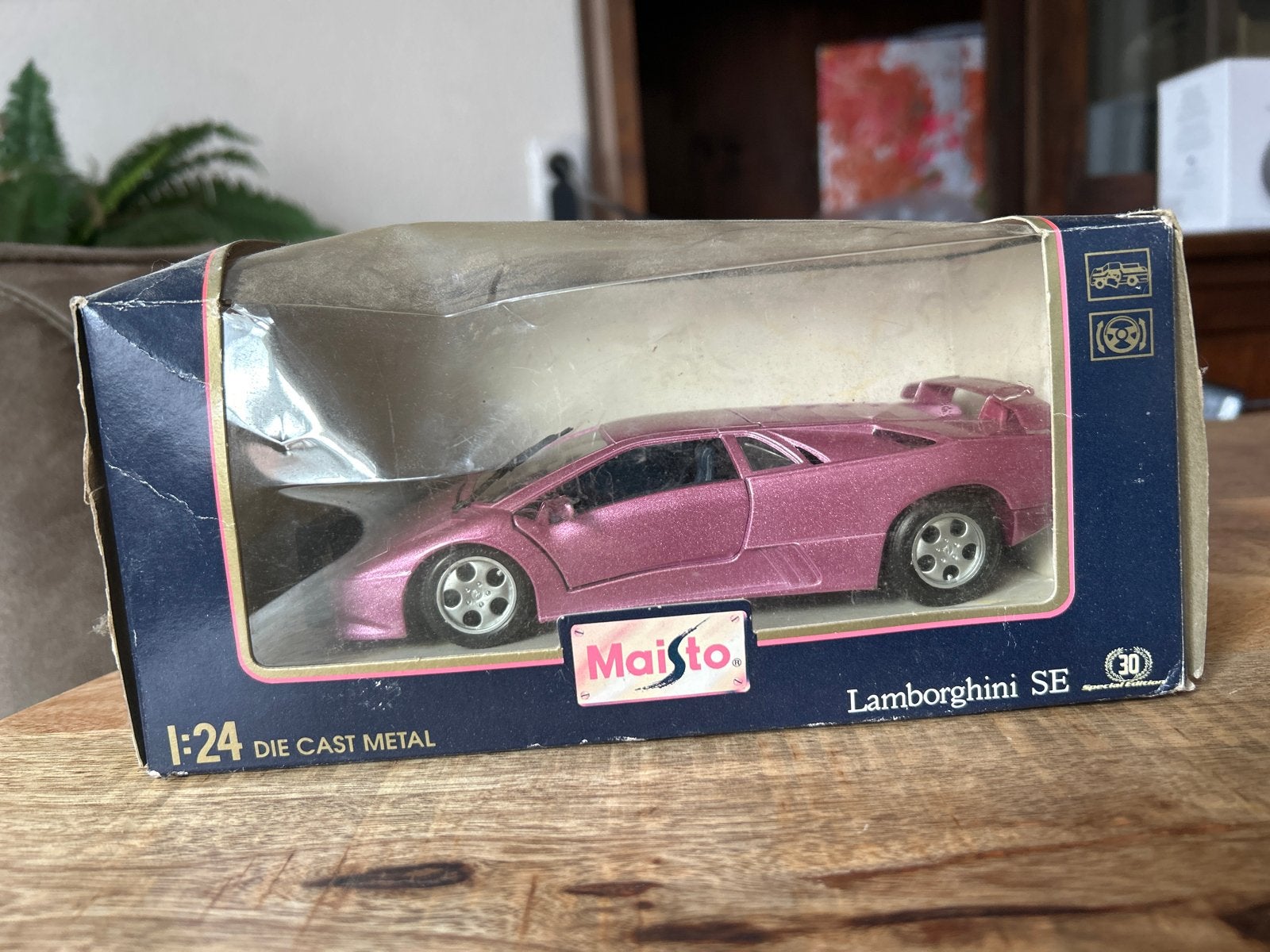Maisto Lamborghini SE 1:24 Die Cast Metal - Barnfind, Ophalen of Verzenden, Gebruikt, Auto, Maisto