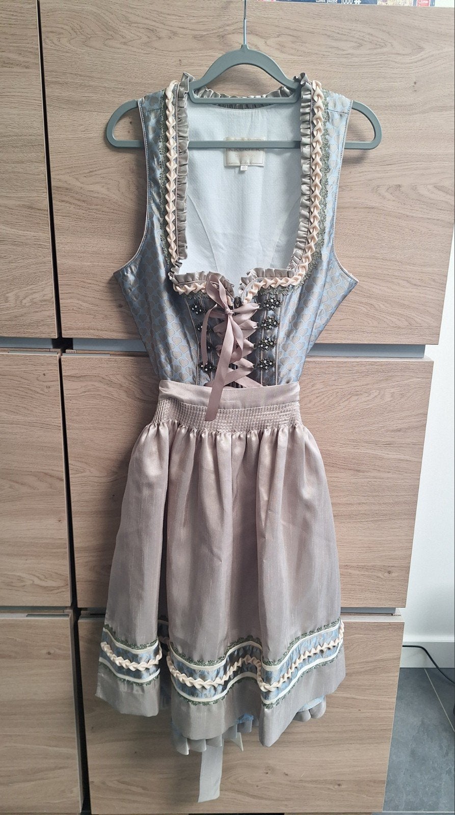 Echte Kruger Dirndl Maat 40 met Prachtige Details, Kleding | Dames, Maat 38/40 (M), Meerkleurig, Ophalen of Verzenden, Zo goed als nieuw