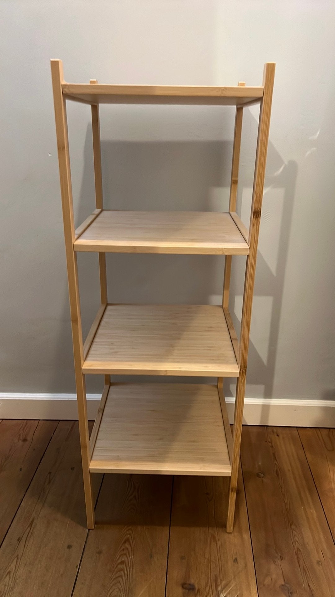 Wooden ikea shelf, Ophalen, Zo goed als nieuw