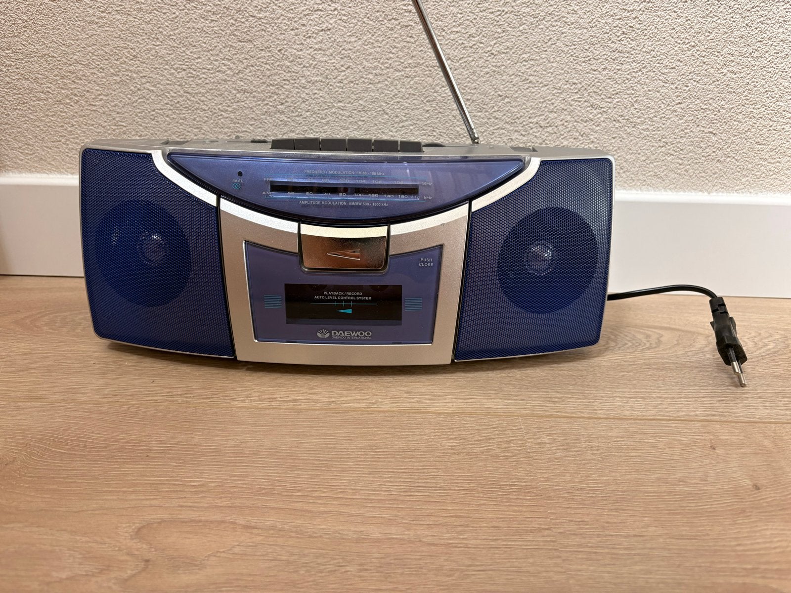 Daewoo DRC-S79 AM/FM Stereo Cassette Recorder, Ophalen, Gebruikt, Radio