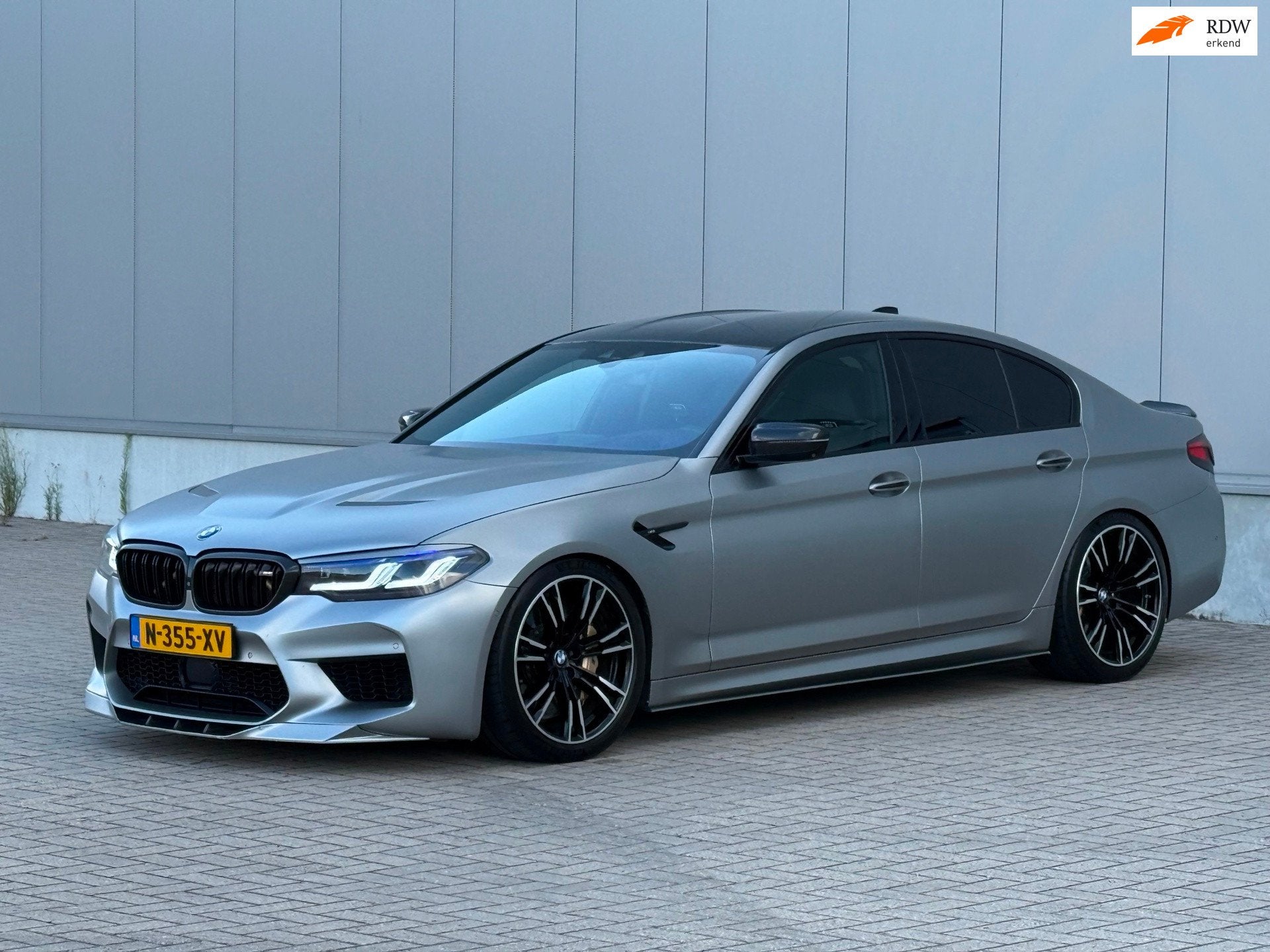 BMW 5-serie M5 V8 4.4 CARBON B&W VOL OPTIES, Automaat, Gebruikt, 2000 kg, Bedrijf
