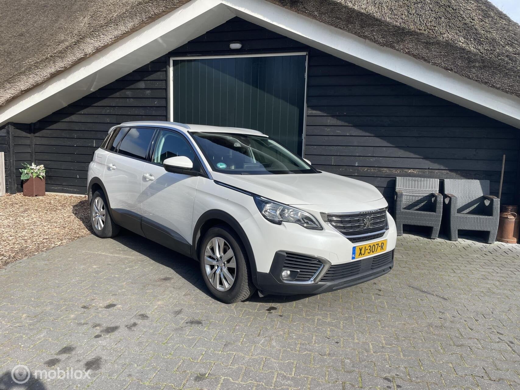 Peugeot 5008 1.2 PureTech Advanced Grip Control Allure, Leer, Voorwielaandrijving, Gebruikt, 1199 cc, 7 stoelen