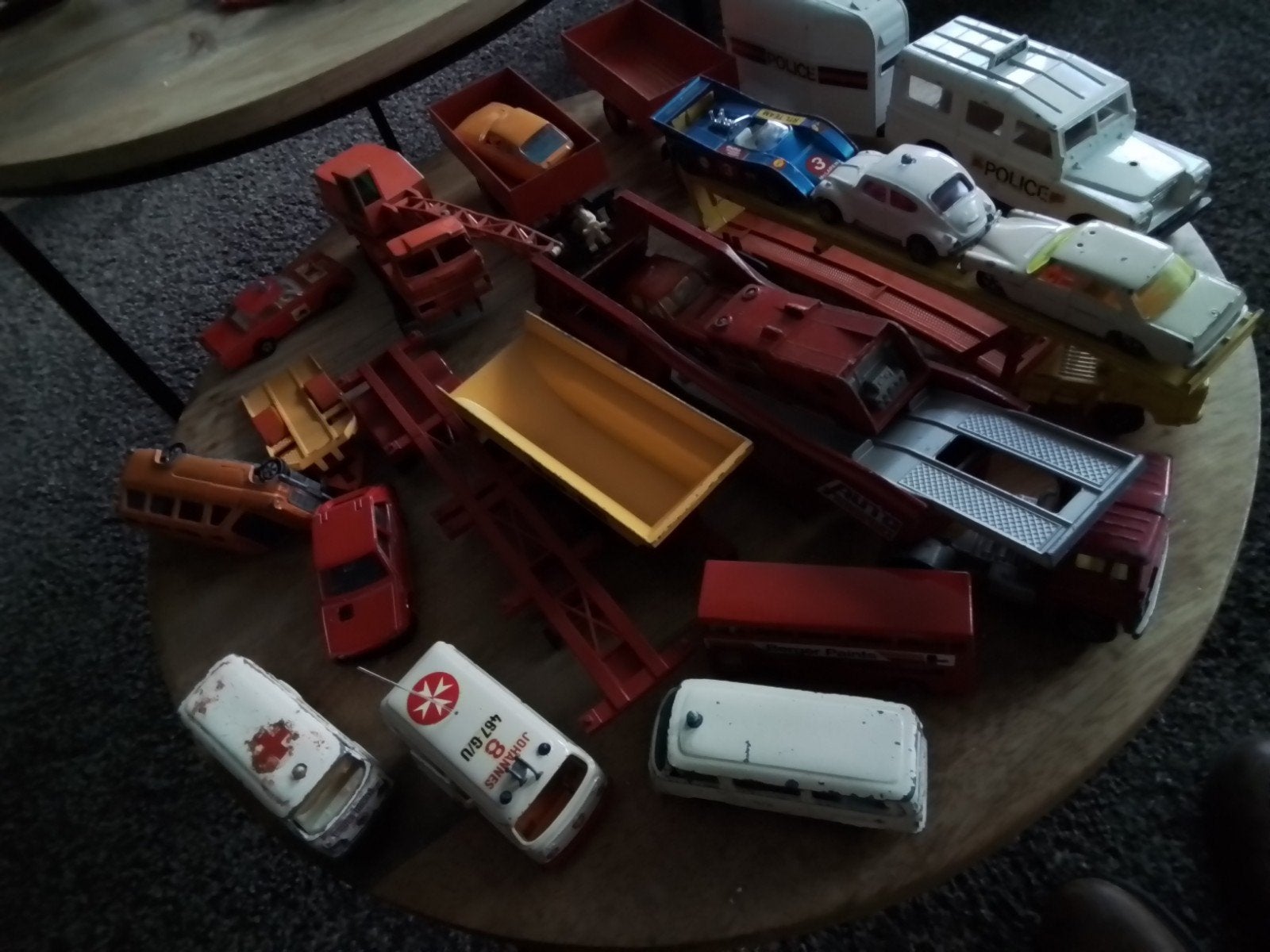 Verzameling van diverse modelauto's en vrachtwagens, Overige merken, Gebruikt, 1:32 tot 1:50, Overige typen