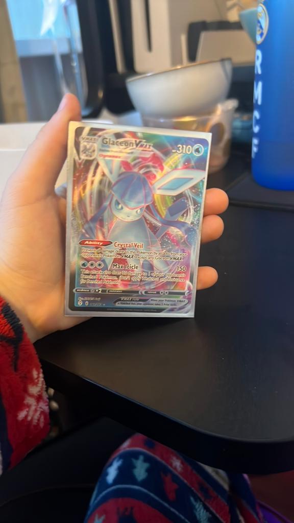 Glaceon vmax   Echte kaart, Ophalen of Verzenden, Zo goed als nieuw