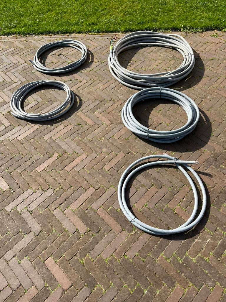Diverse elektrakabels (5x10, 4x10 as, 4x6 as), Ophalen, Zo goed als nieuw, Overige typen