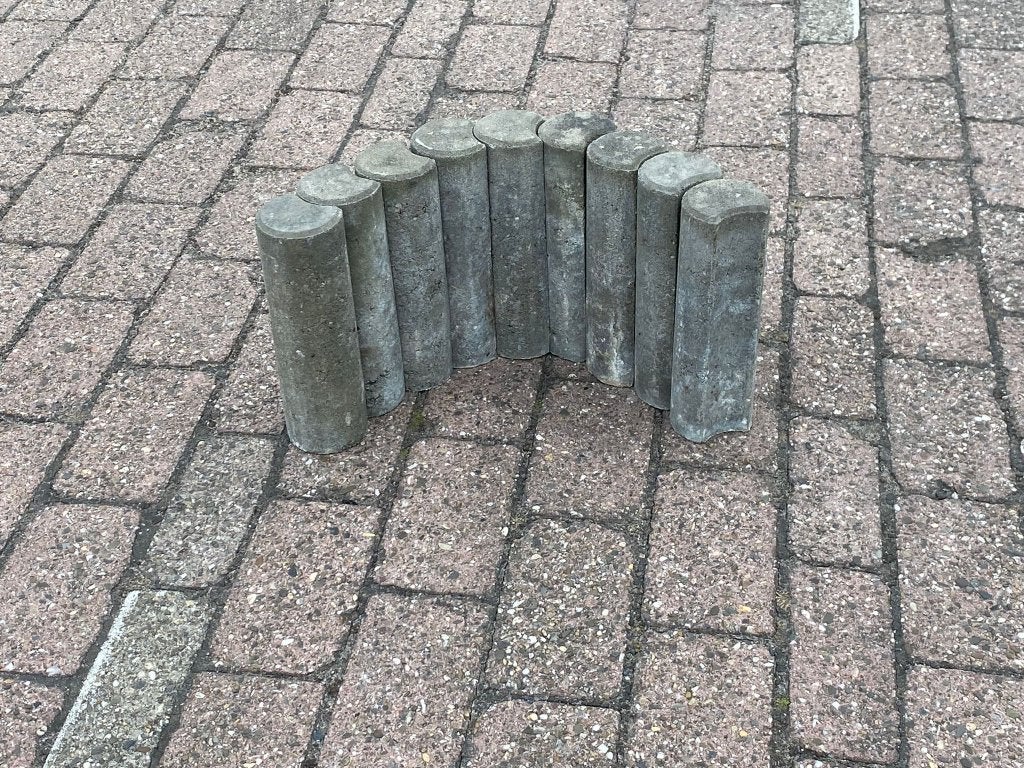 Palissade Rond Grijs 8x25 cm 233x Stukprijs: €2,00!, Tuin en Terras, Bielzen en Borders, Ophalen, 25 tot 50 cm, Blok, Nieuw