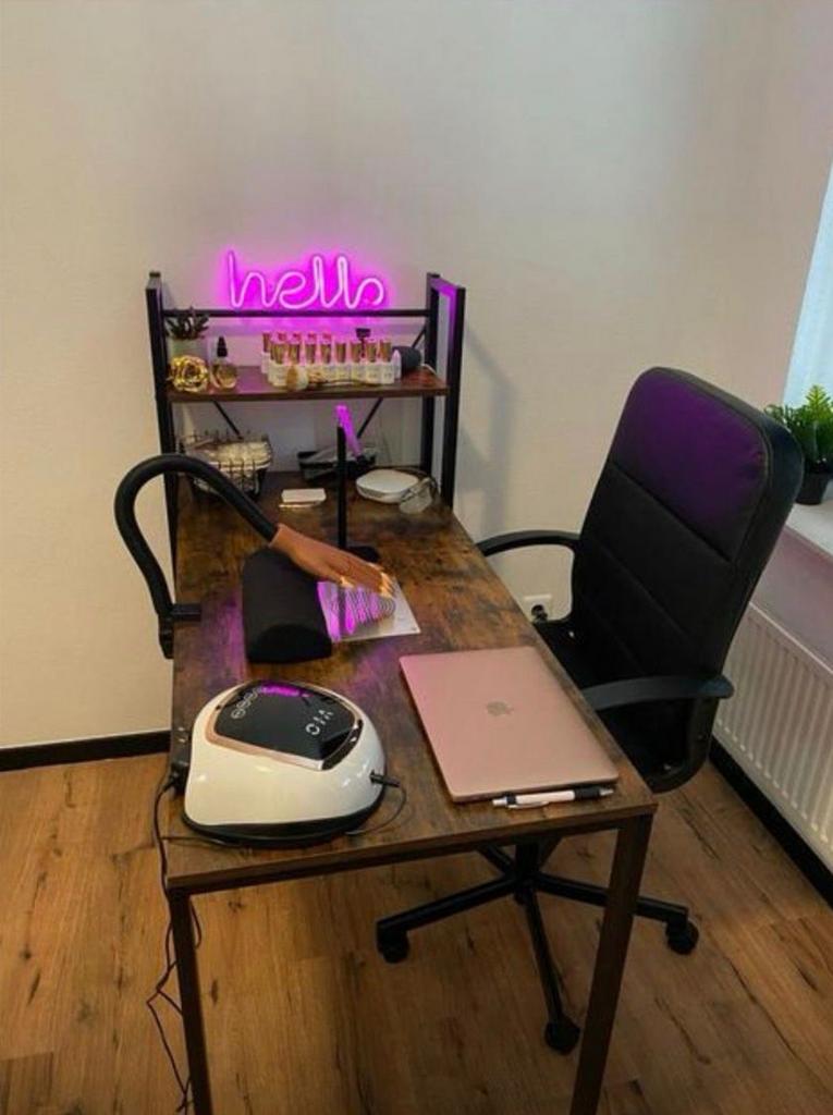 Manicure Bureau - Ideaal voor Thuisstudio, Gebruikt, Hout, Bruin, Ophalen of Verzenden