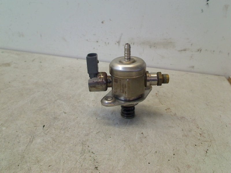 Brandstofpomp Volkswagen CC (358) 2015 06H127025N, Gebruikt, Volkswagen, Volkswagen AG, Kundenbetreuung@volkswagen.de