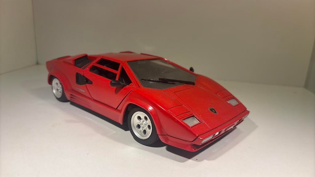 Lamborghini countach 5000 polistil 1.18