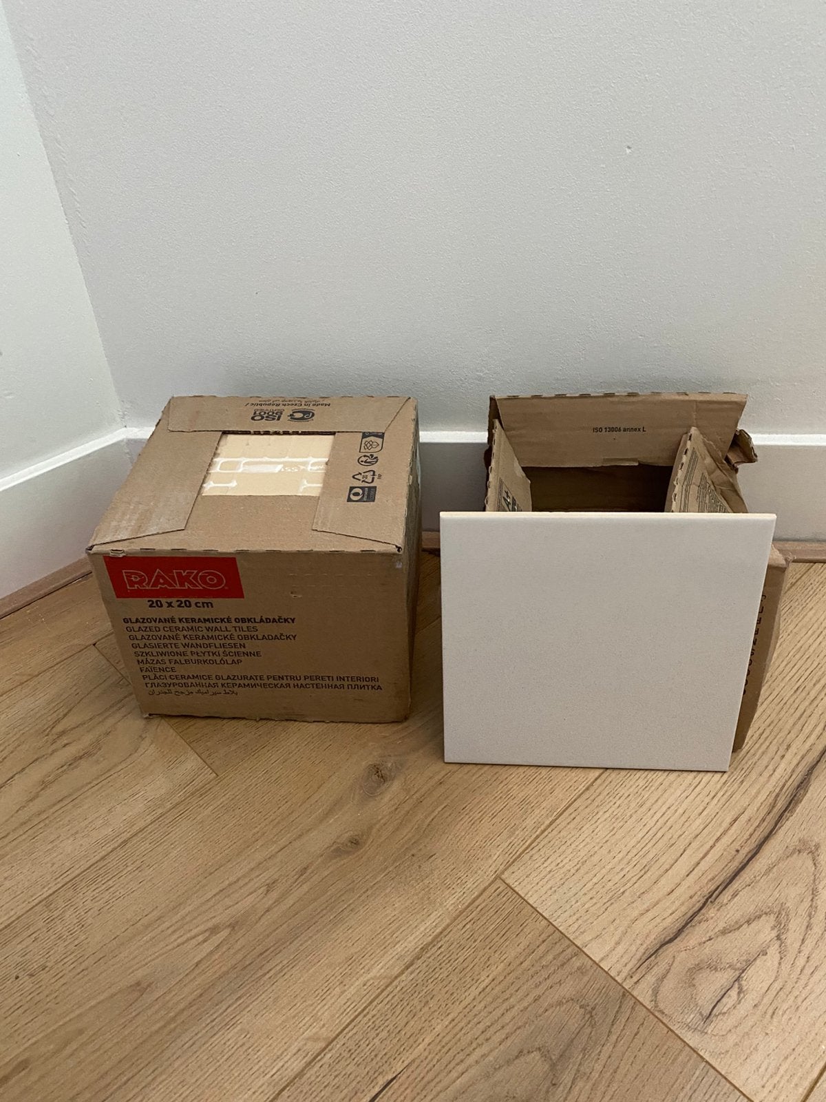Witte tegels 20x20, Ophalen, Zo goed als nieuw, 20 tot 40 cm, Minder dan 5 m²