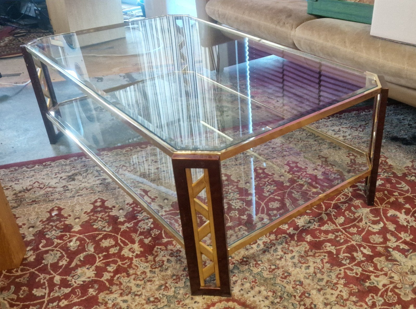 Elegante salontafel van messing met facetgeslepen glas, Huis en Inrichting, Tafels | Salontafels, Ophalen, Gebruikt, 100 tot 150 cm