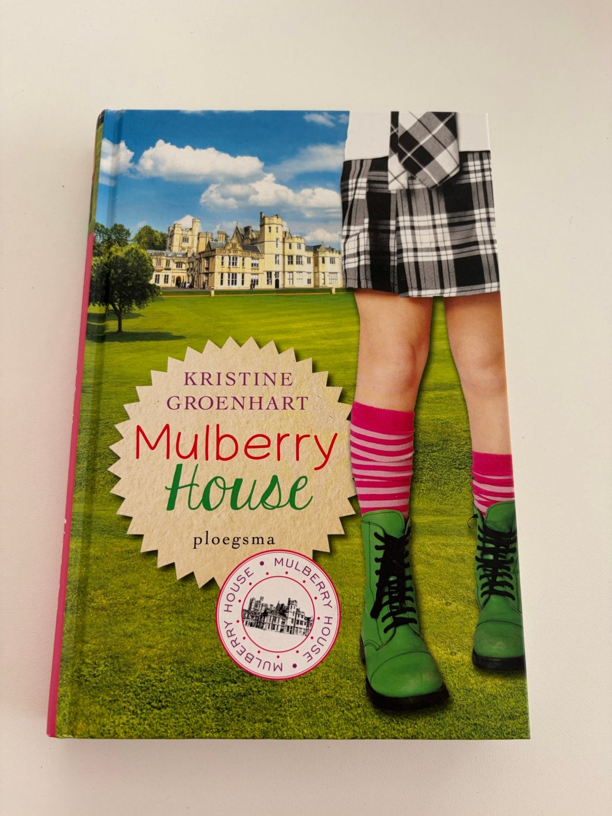 Mulberry House - Kristine Groenhart (Jeugdboek), Ophalen of Verzenden, Zo goed als nieuw, Fictie