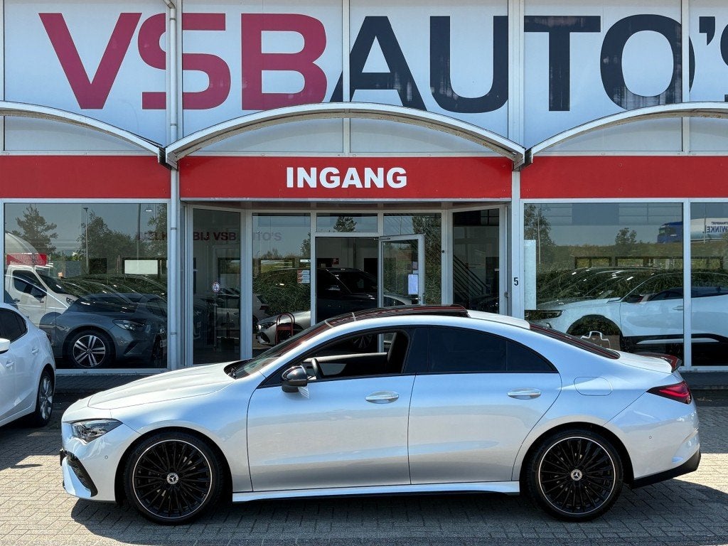 Mercedes-benz CLA-KLASSE CLA 180 AUT. FACELIFT PANO-DAK NAVI, Auto's, Automaat, CLA, 136 pk, 4 cilinders