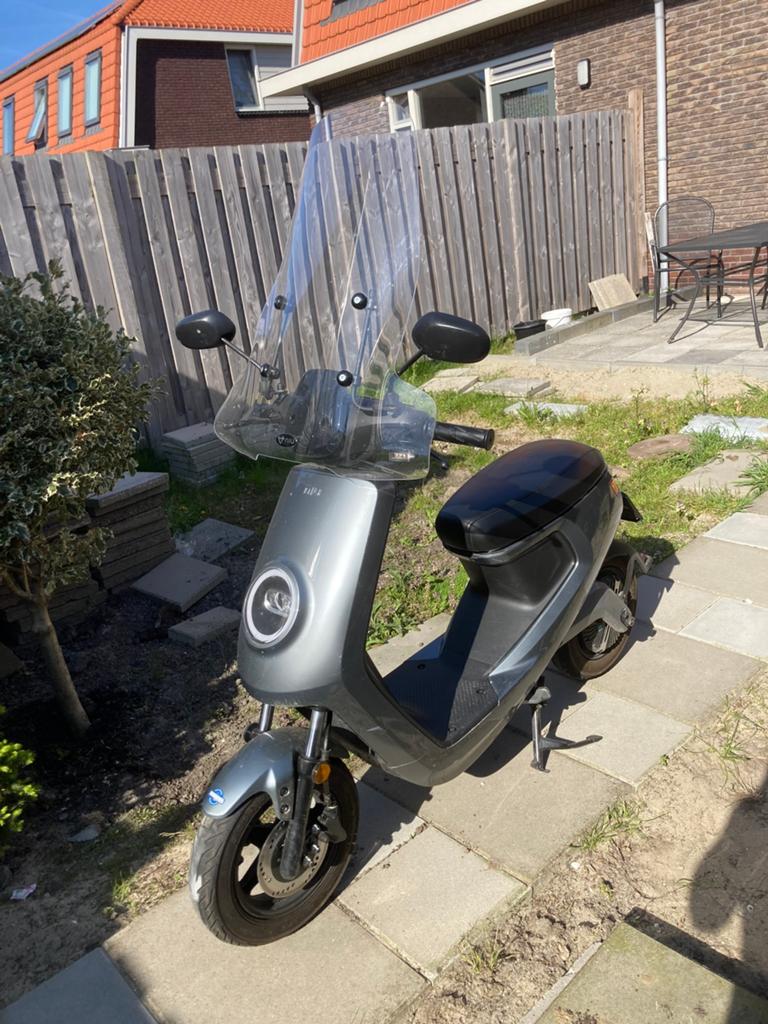 NIU M1 elektrische scooter, 1 persoons met blauwe plaat, Ophalen, Gebruikt, Elektrisch, Overige merken