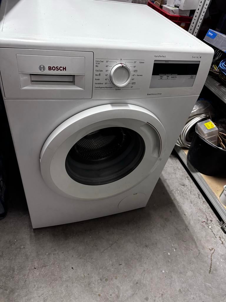 Bosch Wasmachine Serie 4 VarioPerfect EcoSilence Drive, Gebruikt, Ophalen of Verzenden, 85 tot 90 cm, 1200 tot 1600 toeren