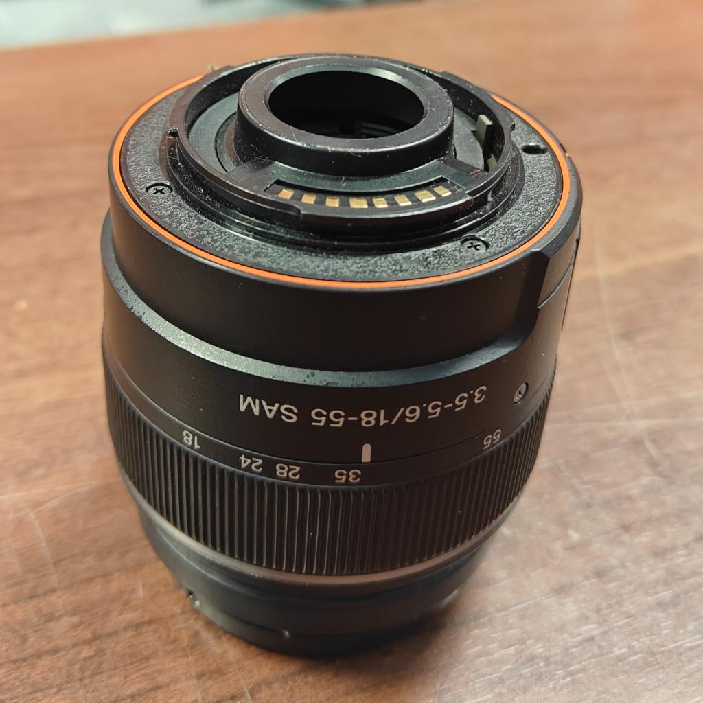Sony SAL 18-55mm Standaardzoomlens | Sony Alpha, Sony, Zo goed als nieuw, Support@sony.com, 1-7-1 Konan, Minato-ku
Tokyo 108-0075
Japan