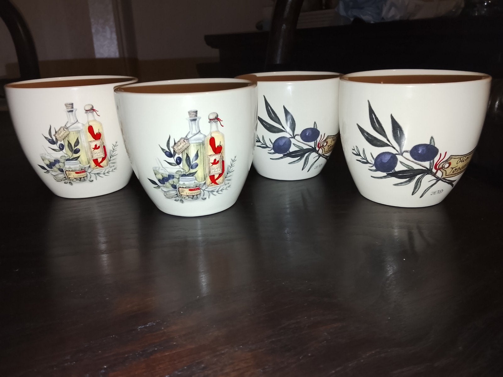 Set van 4 Jet ter Steege mokken - Olio Toscana nieuwstaat, Ophalen of Verzenden, Zo goed als nieuw, Porselein, Kop en/of schotel