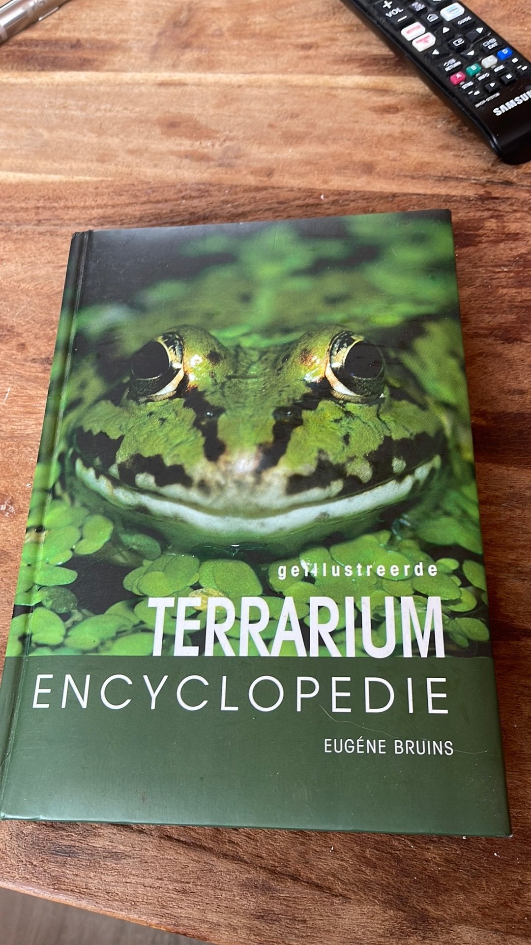 Terrarium encyclopedie + 3 andere boekjes, Ophalen of Verzenden, Gelezen