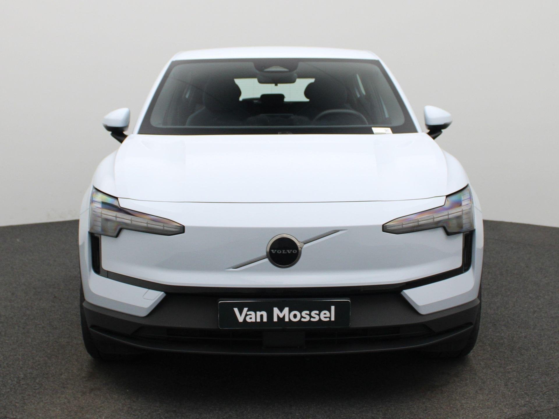 Volvo EX30 Single Motor Extended Range Core | NAVIGATIE | CA, Auto's, Automaat, 12 maanden, Gebruikt, Blauw