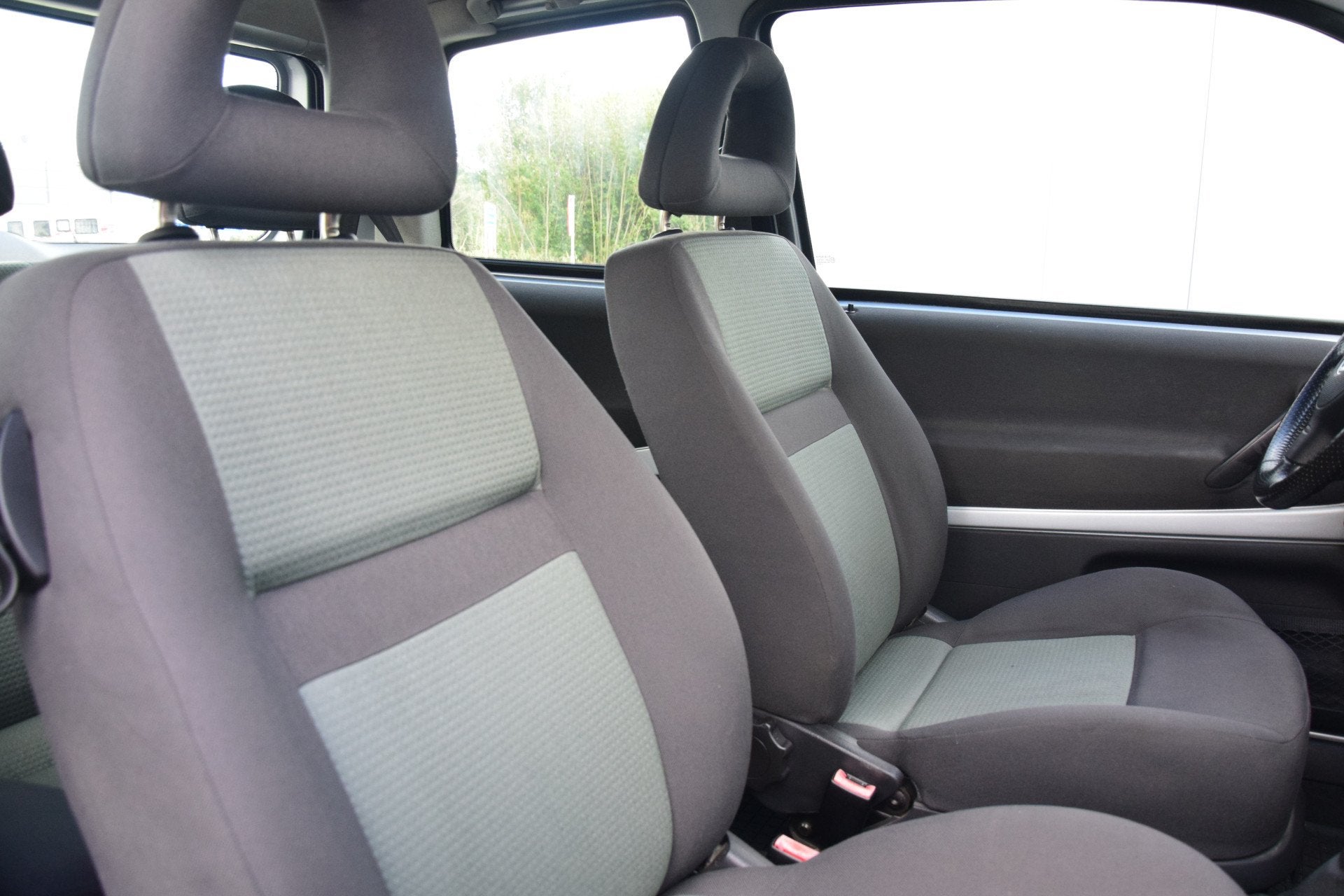 Volkswagen Lupo 1.4 Trendline Cambridge Stuurbekrachtiging 8, Auto's, Voorwielaandrijving, Gebruikt, 31 €/maand, 4 cilinders