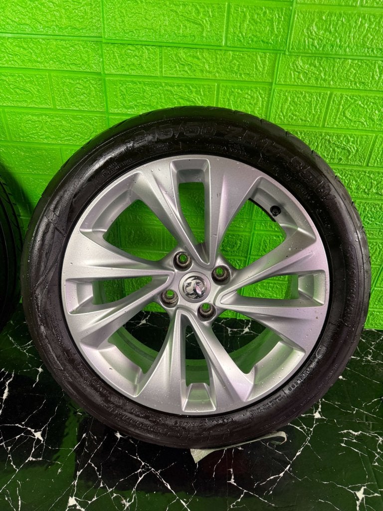 Originele Opel Vauxhall Crossland velgen 17" 5x108 zomerset, Auto-onderdelen, Niet ingevuld, Banden en Velgen, Niet ingevuld, 17 inch