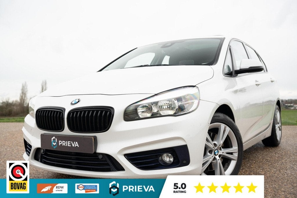 BMW 2-serie Active Tourer 218i M-Sport look PANO HUD TRK HK, Auto's, BMW, Voorwielaandrijving, 136 pk, Gebruikt, Automatische klimaatregeling