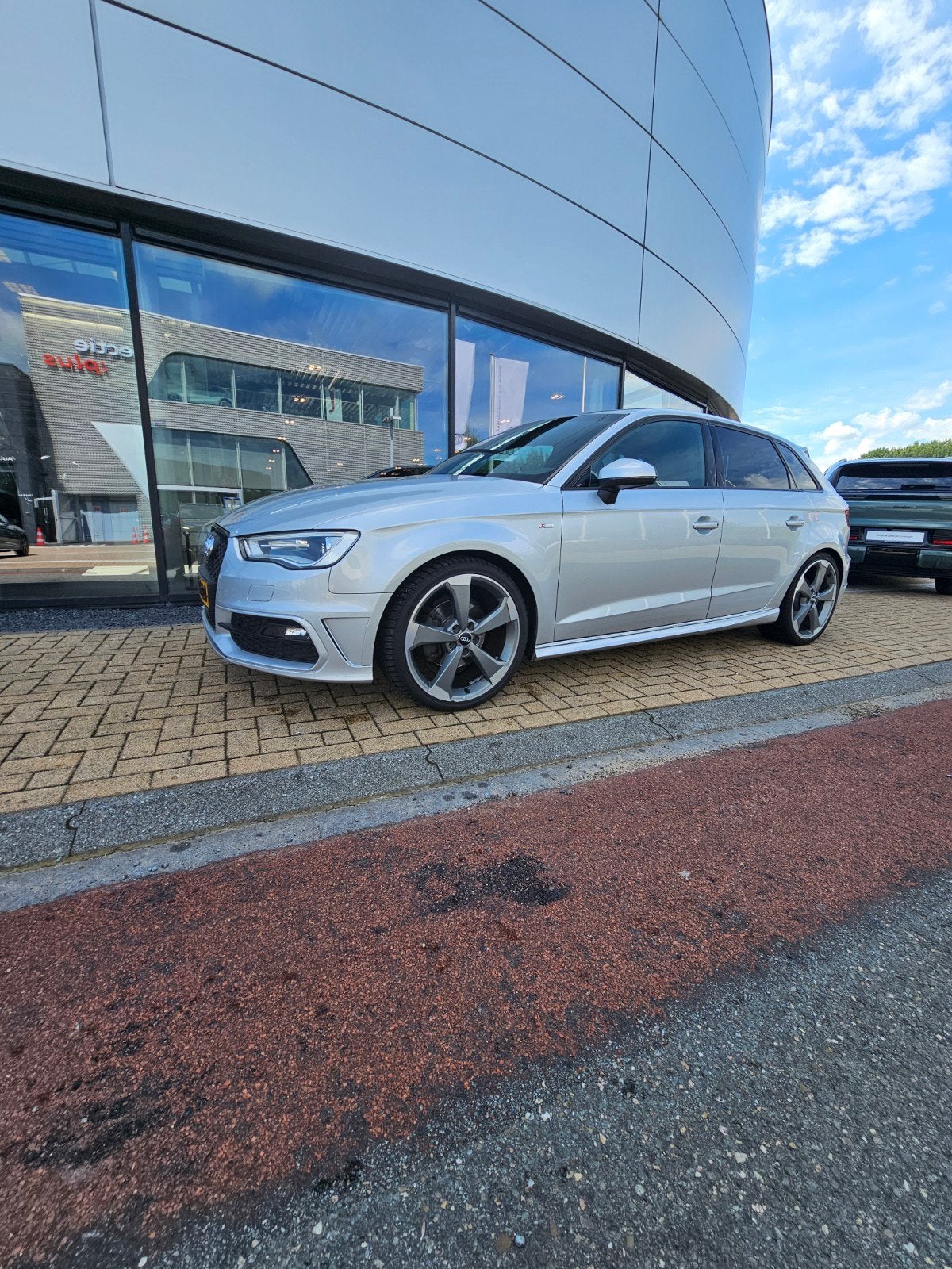 Audi A3 1.4 Tfsi 90KW Sportback 2013 Grijs inruilen mogelijk, Auto's, Audi, Voorwielaandrijving, Automatische klimaatregeling
