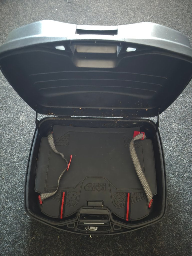 Givi topkoffer, Ophalen, Zo goed als nieuw