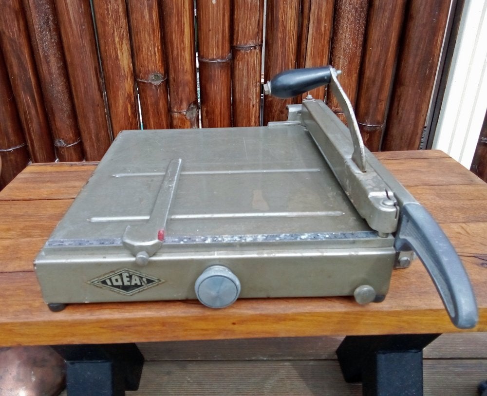 Ideal antieke papiersnijder vintage jaren 70, Ophalen