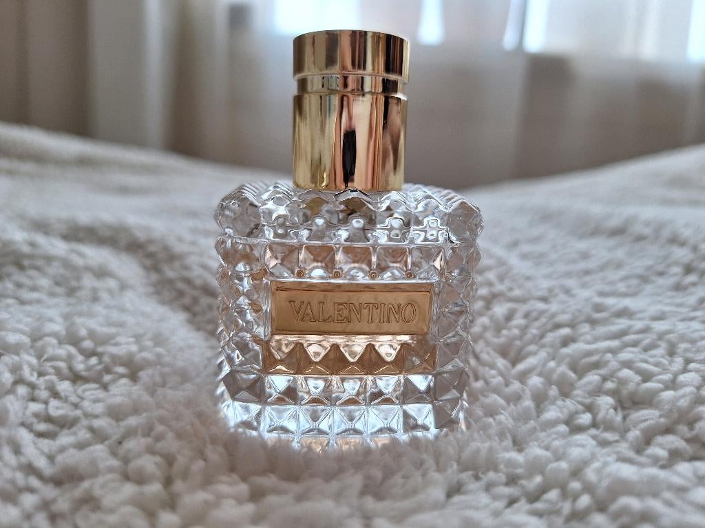 Valentino Donna eu de Parfum 30ml, Ophalen of Verzenden, Zo goed als nieuw