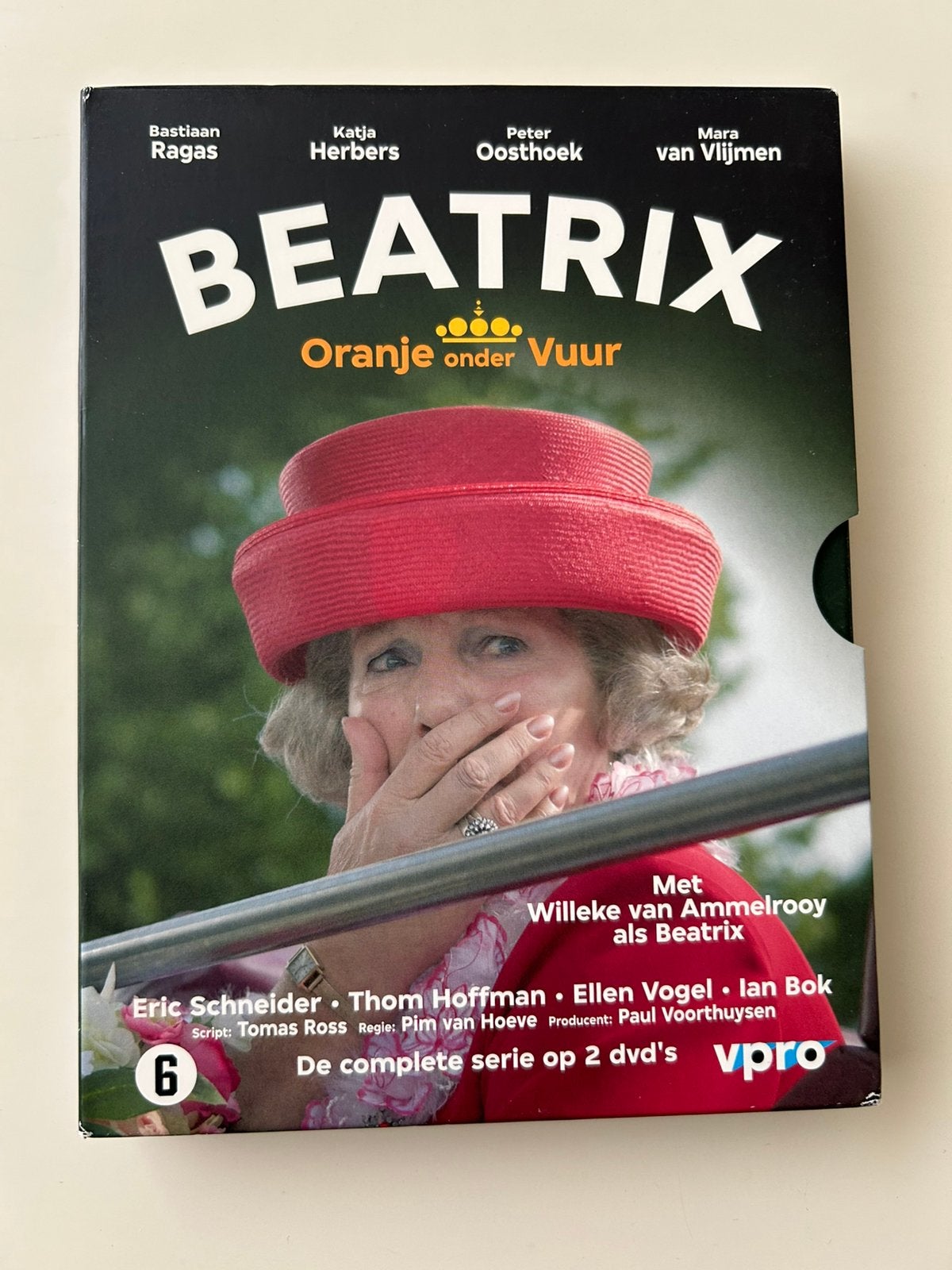 -Beatrix: Oranjes onder Vuur- regie Pim van Hoeve, Cd's en Dvd's, Alle leeftijden, Drama, Zo goed als nieuw, Complete serie